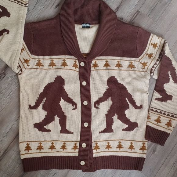 Middle Of Beyond Mob Bigfoot Cardigan 
